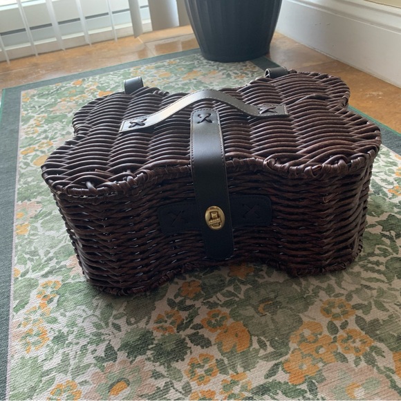 Both Brown Wicker Pet Dog Bone Baskets dog or cat supply storage bins - Picture 11 of 16